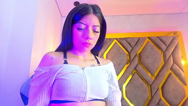 Ey Im simone  online show from May 2026 12:23:01 PM