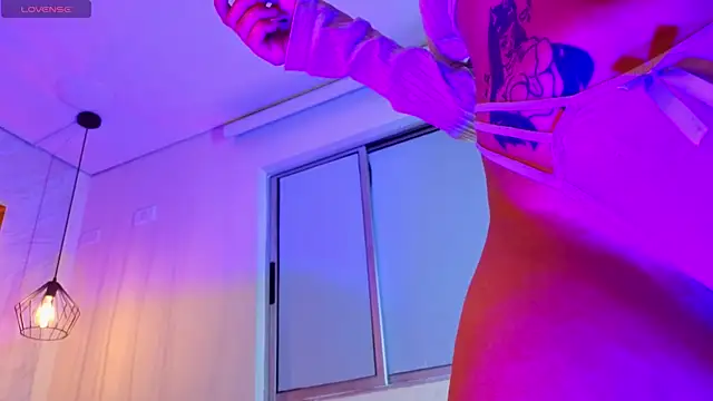 Ey Im simone  online show from May 2026 06:09:01 PM
