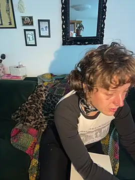 EmilieBraun online show from May 2026 11:39:01 AM