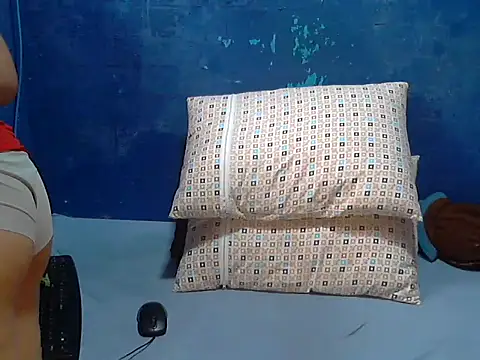 Snapshot of hotchilimom chatting on March 2026 02:27:01 AM hotchilimom online show from March 2026 02:27:01 AM