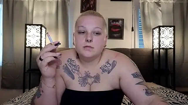 Lady Peggi online show from May 2026 03:19:01 PM
