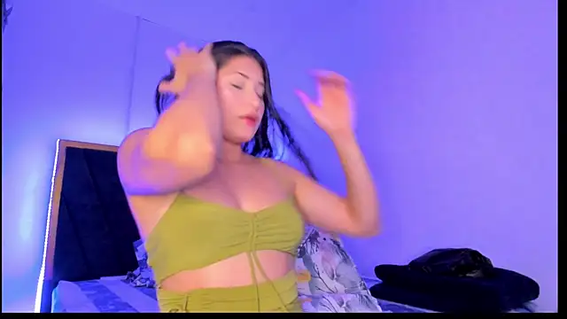VioletaSanchez24 online show from June 2026 10:13:02 PM