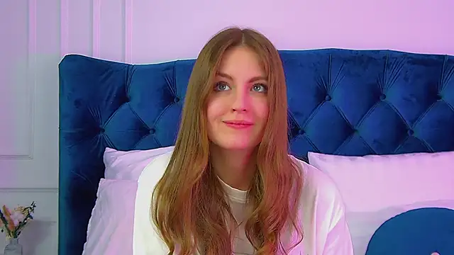 Snapshot of SofiaSarvains chatting on May 2026 04:04:02 PM SofiaSarvains online show from May 2026 04:04:02 PM