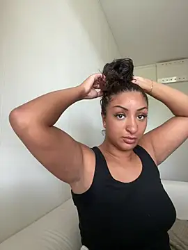 juicyprincess66 online show from June 2026 04:18:01 PM