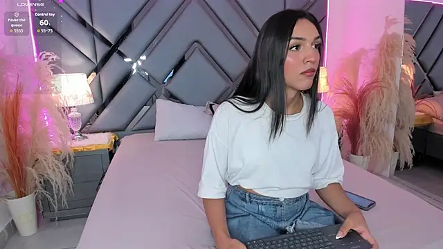 MadisonHerrera online show from May 2026 04:48:01 PM