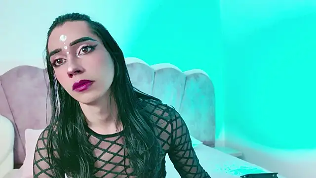Alexadomina22 online show from July 2026 04:00:02 PM