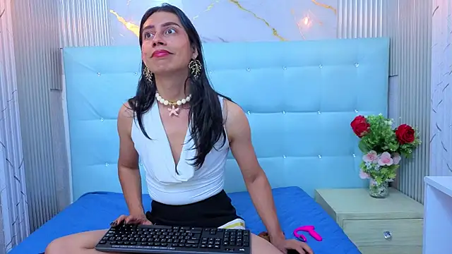 Alexadomina22 online show from July 2026 08:44:02 PM
