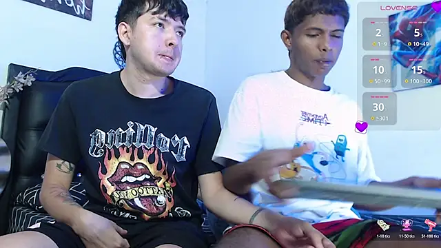 Santiago And Mick online show from July 2026 08:18:02 PM