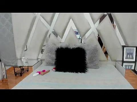 SweetVenuus online show from May 2026 01:38:02 PM