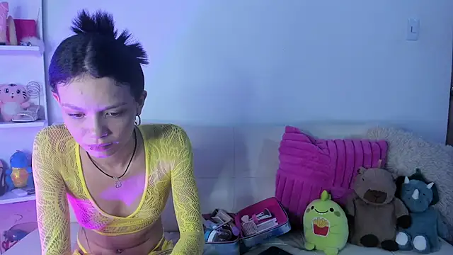 ela velvet online show from June 2026 04:55:01 AM