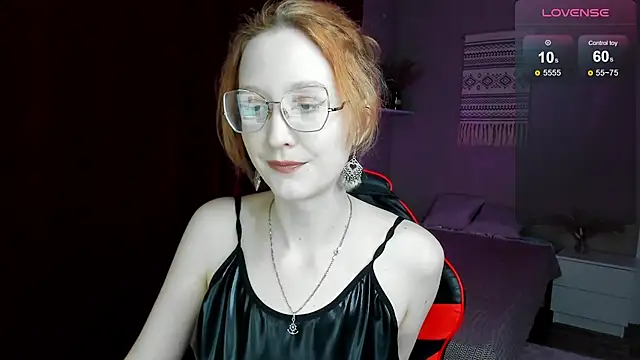 LunaTerry online show from May 2026 07:59:01 AM