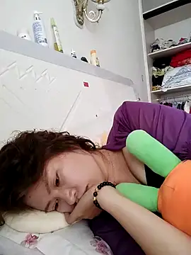 huiliu228 online show from May 2026 02:07:01 AM