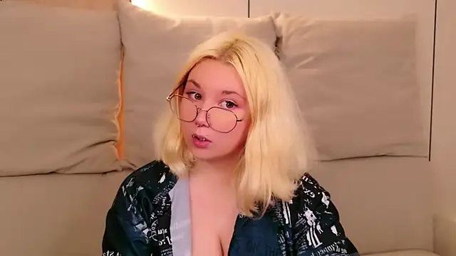 Cassey Well online show from May 2026 08:48:02 PM