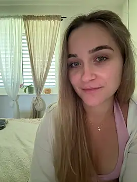 LillyStarr online show from July 2026 12:48:02 PM