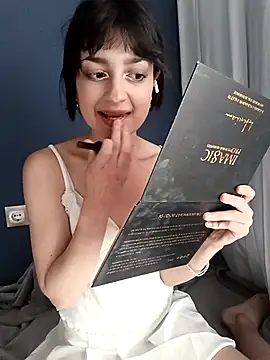 zyranoct online show from May 2026 10:44:01 AM