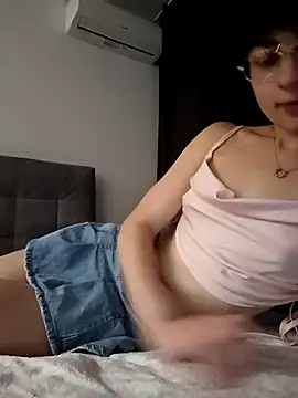 zyranoct online show from July 2026 01:04:01 AM