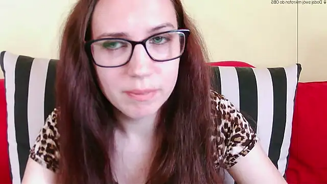 Snapshot of EmilyHotAngel chatting on June 2026 03:47:02 PM EmilyHotAngel online show from June 2026 03:47:02 PM