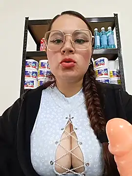VANESSA  28 online show from May 2026 01:28:01 PM