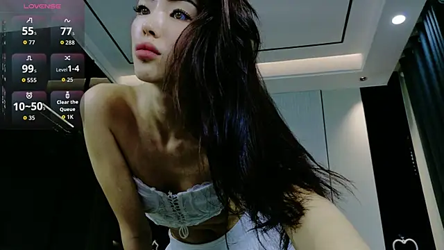 nyxxfire online show from June 2026 06:14:02 AM