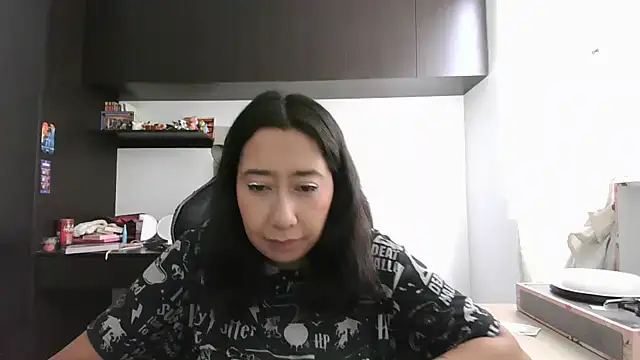 saramaSS online show from August 2026 02:22:02 PM