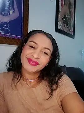 Snapshot of mell0102 chatting on May 2026 11:18:02 AM mell0102 online show from May 2026 11:18:02 AM