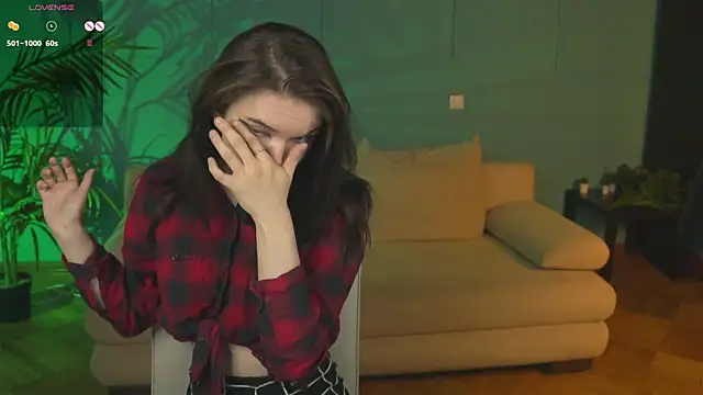 Mia Via online show from May 2026 10:15:02 PM