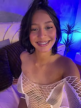 yazmin rouse  online show from July 2026 02:40:01 AM