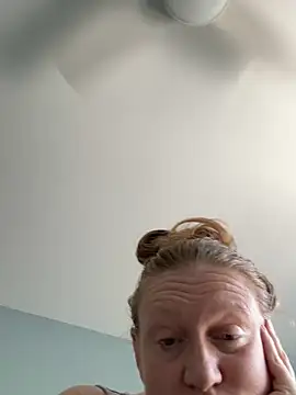 Kellilyn10 online show from May 2026 05:53:02 PM