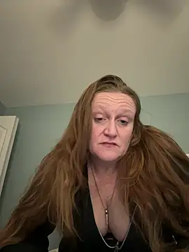 Kellilyn10 online show from June 2026 02:11:02 AM