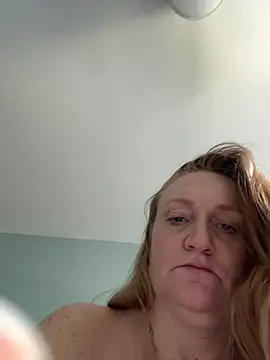 Kellilyn10 online show from July 2026 07:38:01 PM
