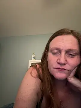 Kellilyn10 online show from July 2026 02:42:01 AM