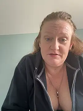 Kellilyn10 online show from July 2026 02:59:01 PM