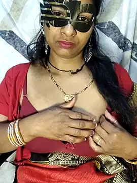 Juli 80 online show from May 2026 09:17:02 AM