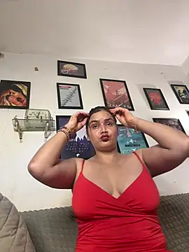 Leena singh online show from July 2026 05:33:02 PM