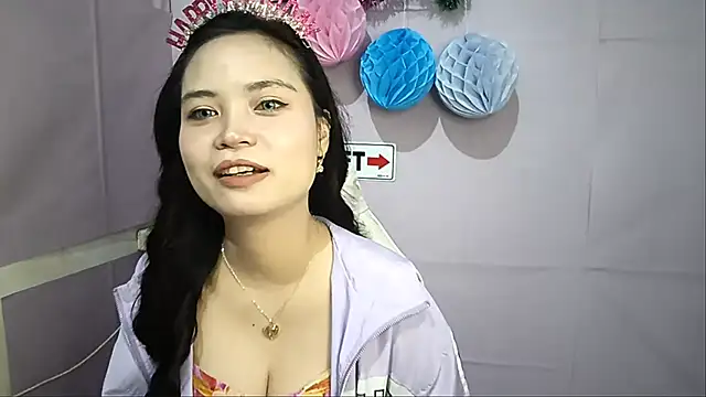 FerminaBoutwell online show from May 2026 01:28:01 PM