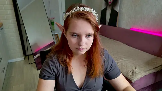 Luna404 online show from May 2026 07:08:01 PM