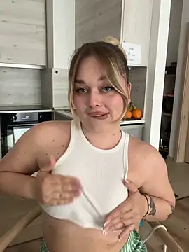 lilixcake online show from May 2026 01:29:02 PM