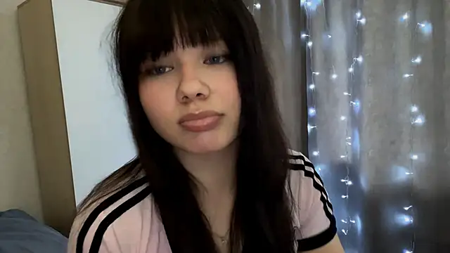 EmilyMercurial online show from May 2026 08:32:02 AM