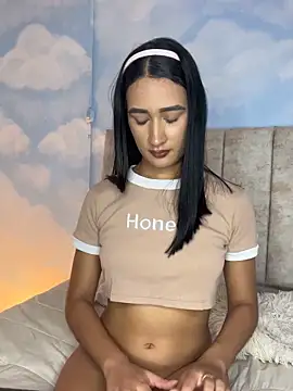 Nikirouse online show from May 2026 02:18:01 AM