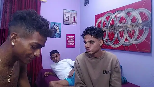 black twinks online show from May 2026 04:52:01 AM