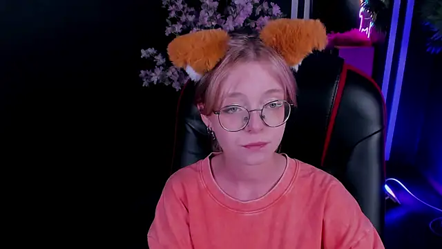 FoxxyyPolly online show from July 2026 05:48:02 AM