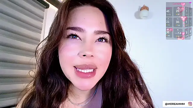 nicolthompsonn online show from May 2026 07:52:02 PM