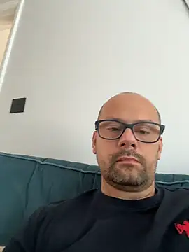 NakedAndrewHot online show from June 2026 03:47:01 PM