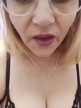 vitaminafranccesca online show from June 2026 02:30:02 PM
