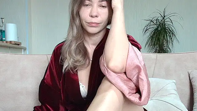 Gargona1 online show from May 2026 04:42:01 AM