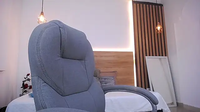 alexa forbes  online show from May 2026 02:51:02 AM