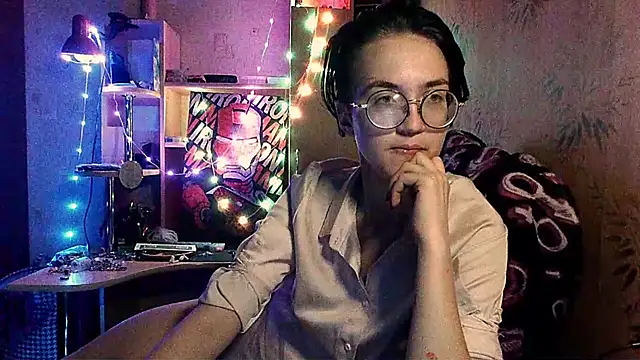 Alessa Kiss online show from May 2026 05:41:01 PM