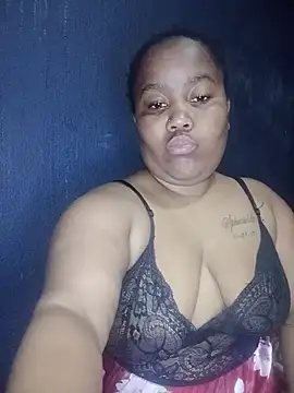 Snapshot of ChubbyMidgetxxx19 chatting on June 2026 07:18:02 PM ChubbyMidgetxxx19 online show from June 2026 07:18:02 PM