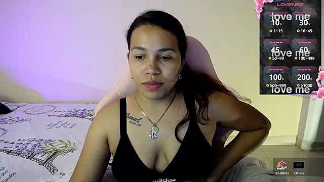 sexydiabliita online show from May 2026 09:43:01 PM