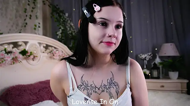 MelaineCore online show from June 2026 03:18:01 PM